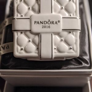 Authentic 2016 Pandora X-Mas Ornament